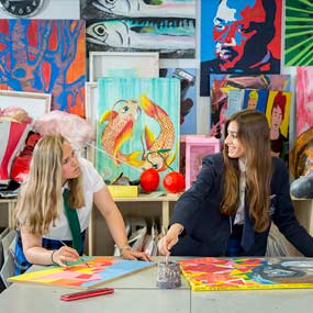 School prospects photography of 6th form girls in art lesson